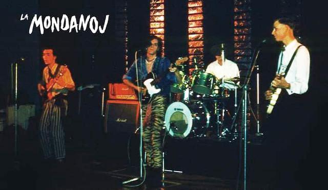 La Mondanoj en Koncerto